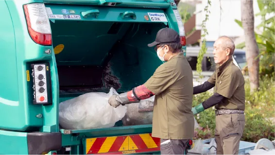 収集運搬ドライバー